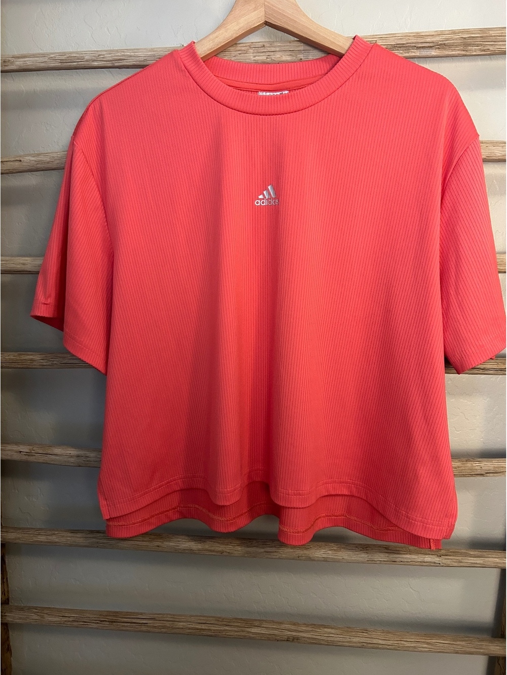 Adidas Coral Ribbed Short Sleeve Cropped Shirt XL